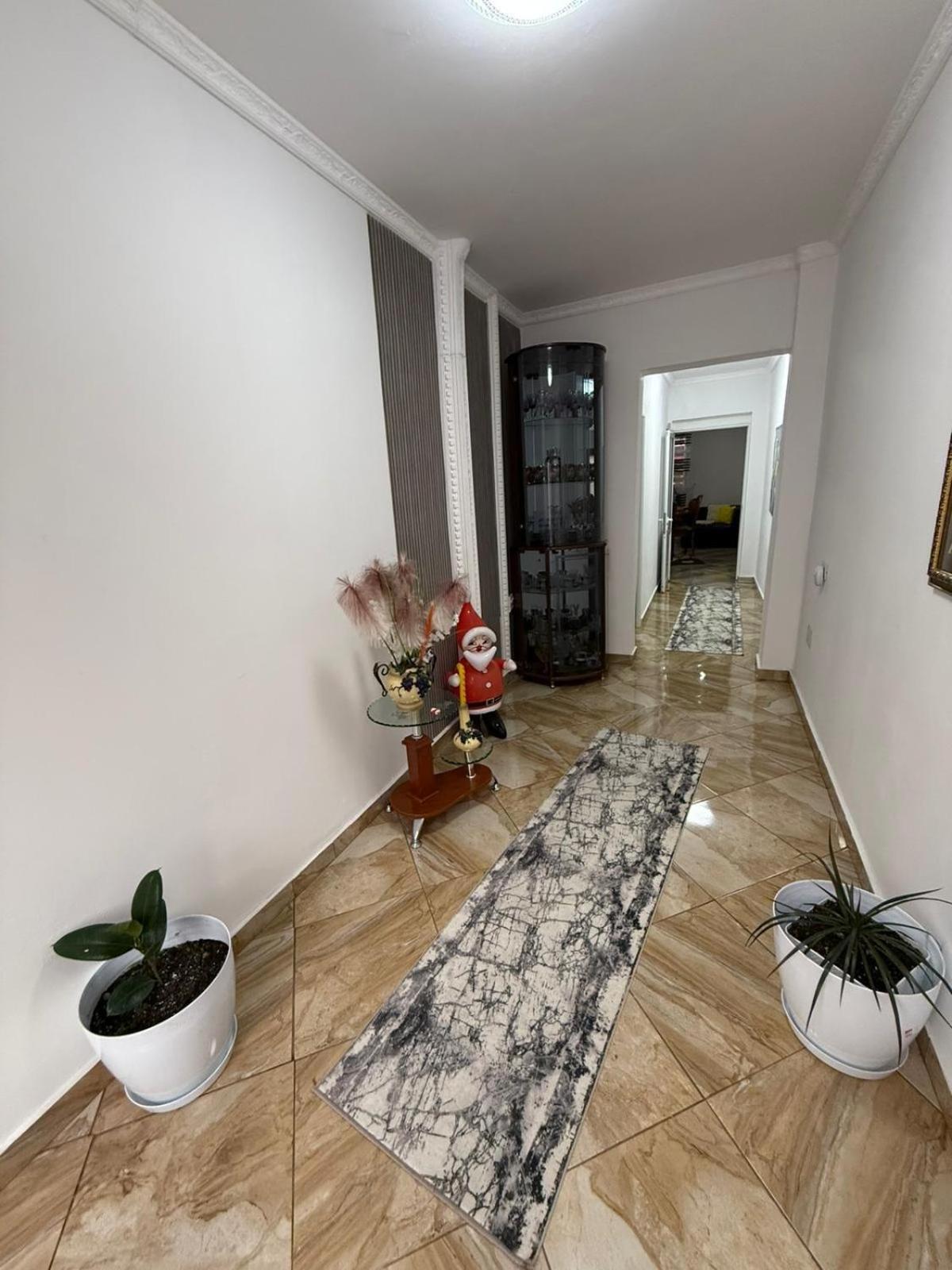 Guesthouse Albi Berat Exterior photo